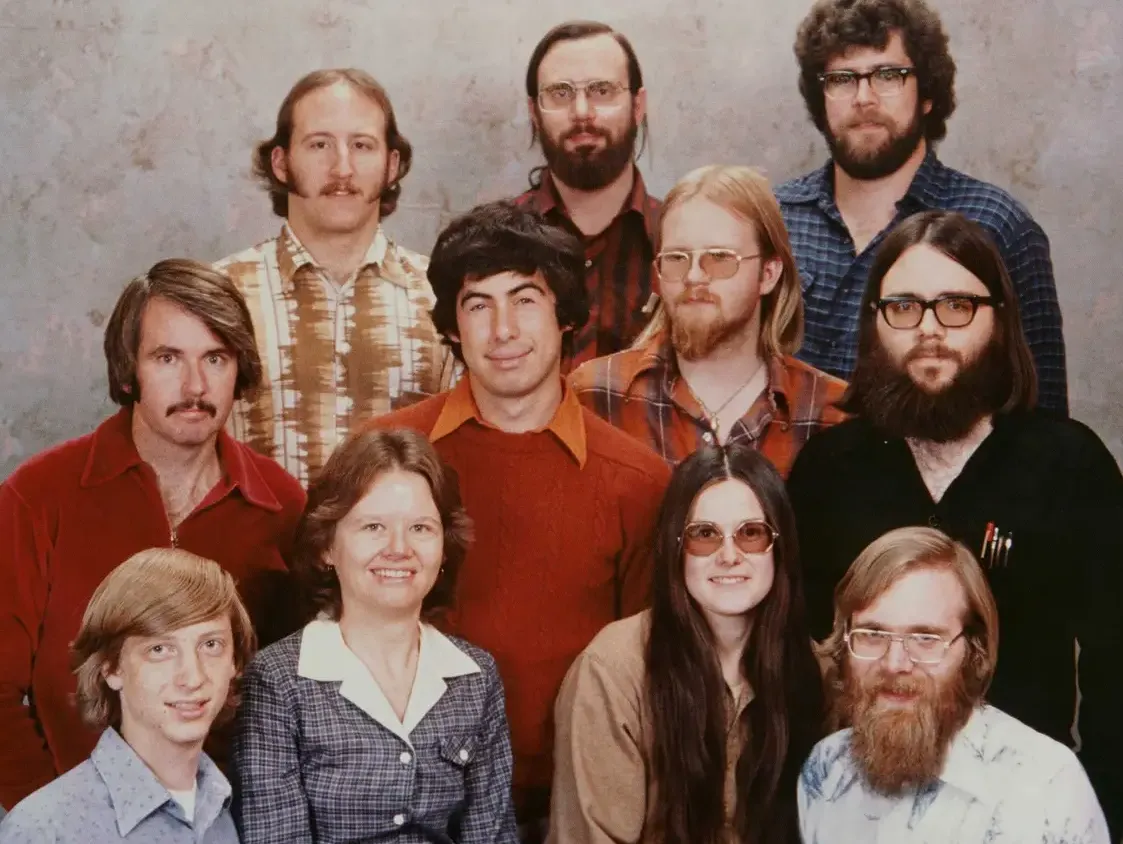 Wszyscy-pracownicy-Microsoftu-w-oddziale-amerykanskim-w-roku-1978-Zainwestowalibyscie-w-nich-wtedy