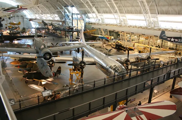 Samolot-bombowy-B-29-Superfortress