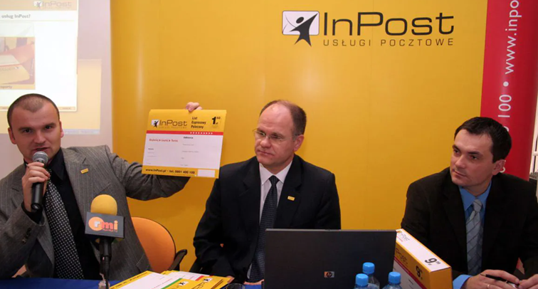 Konferencja prasowa InPost, pierwszego niezależnego operatora pocztowego, prowadzącego swoją działalność na terenie całego kraju. Grudzień 2006 roku - Rafał brzoska