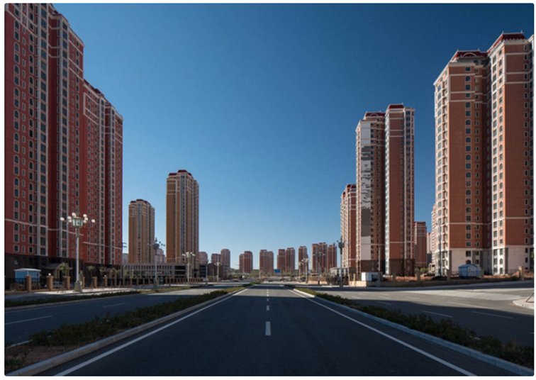 Miasto Ordos – przykład jednego z wielu chińskich miast widmo