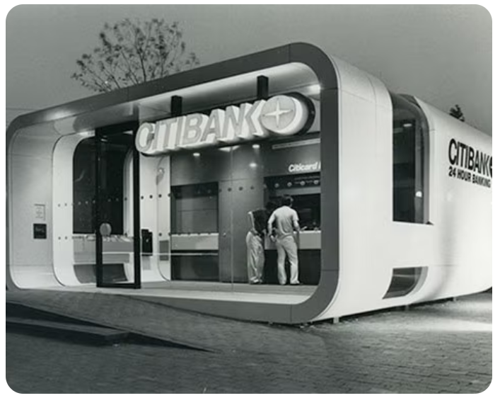 Placówka Citibank, w której klienci mogli wypłacać pieniądze 24 godziny na dobę